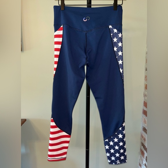 Curves N combatboots  EMPOWERED LEGGINGS
Stars & Stripes | size large - Picture 4 of 9